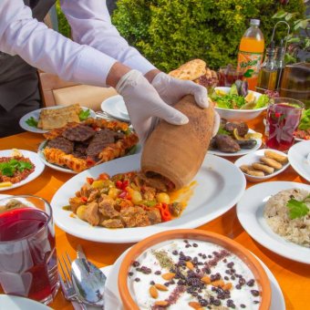 Etzade Restaurant Essiz Anadolu Lezzetleri Istanbul Havalimani Arnavutkoy